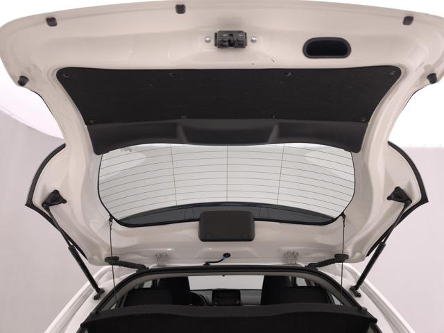 TOYOTA Yaris usata, con Touch screen