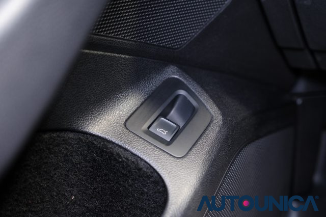 VOLKSWAGEN Passat Variant usata, con Adaptive Cruise Control