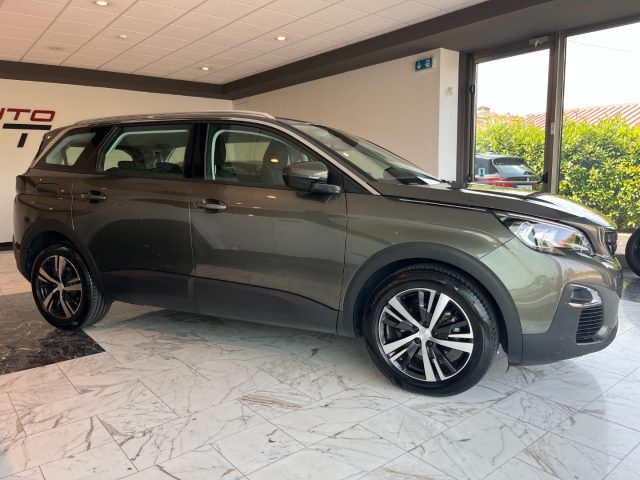 PEUGEOT 5008 usata, con ESP