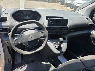 PEUGEOT Partner usata, con Autoradio digitale