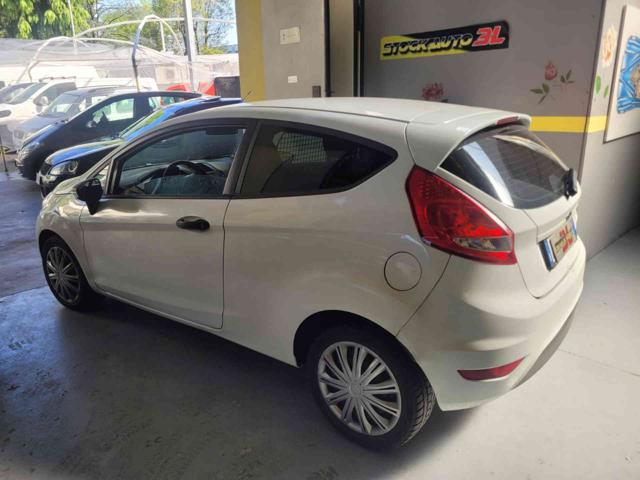 FORD Fiesta usata, con Autoradio