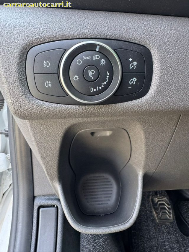 FORD Transit Custom usata, con MP3