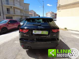JAGUAR F-Pace usata, con Autoradio