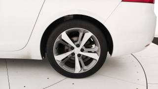 PEUGEOT 308 usata, con Volante in pelle