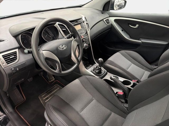 HYUNDAI i30 usata, con Autoradio
