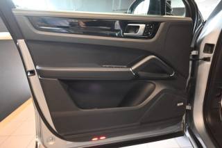 PORSCHE Cayenne usata 231