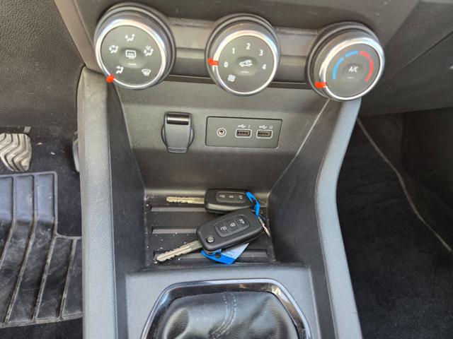 RENAULT Clio usata, con Park Distance Control