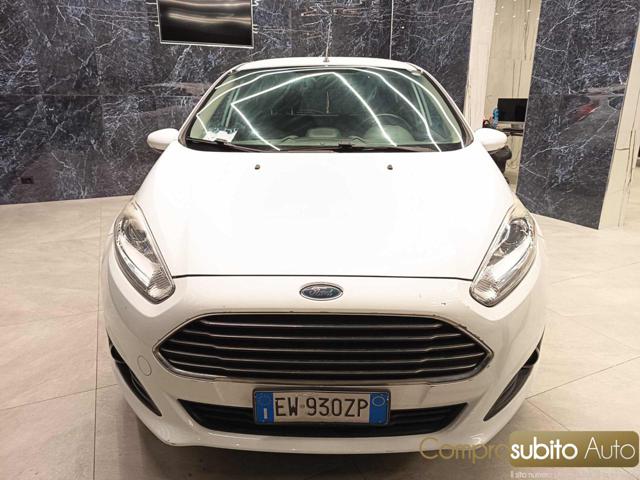 FORD Fiesta usata, con ABS