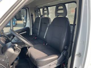 PEUGEOT Boxer usata, con MP3