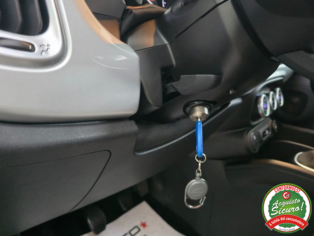 FIAT 500L usata, con USB