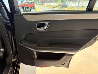 MERCEDES-BENZ E 200 usata, con Monitoraggio pressione pneumatici