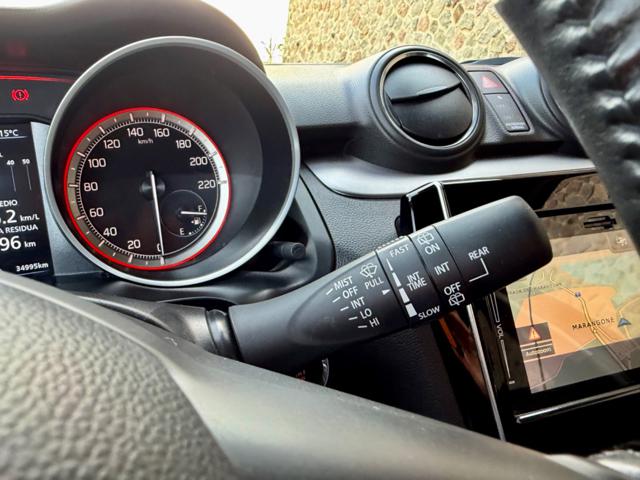 SUZUKI Swift usata, con Sensori di parcheggio posteriori