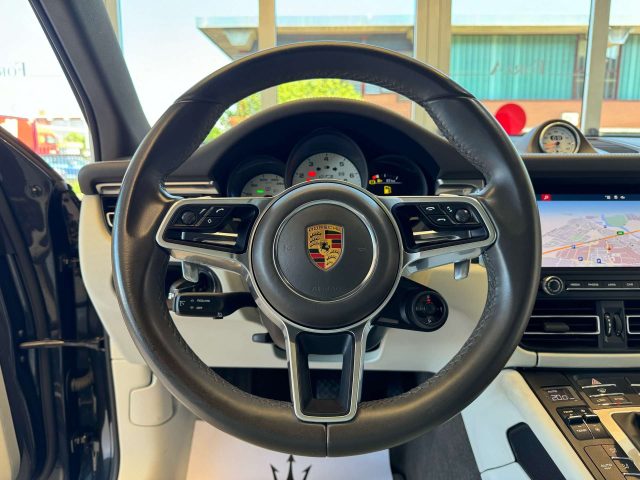 PORSCHE Macan usata, con Boardcomputer