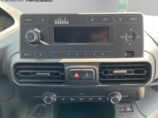 PEUGEOT Partner usata, con Specchietti laterali elettrici
