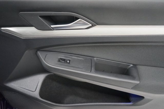 VOLKSWAGEN Golf usata, con Frenata d