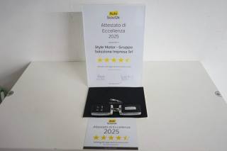 JAGUAR E-Pace usata, con Regolazione elettrica sedili