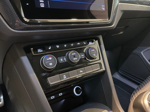 VOLKSWAGEN Touran usata, con ESP
