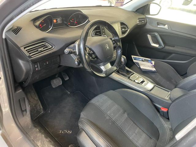 PEUGEOT 308 usata, con Fendinebbia