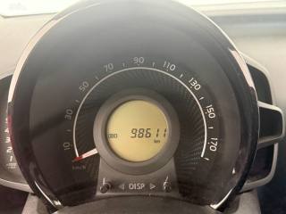 TOYOTA Aygo usata 12
