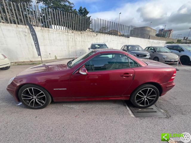 MERCEDES-BENZ SLK 200 usata, con Airbag