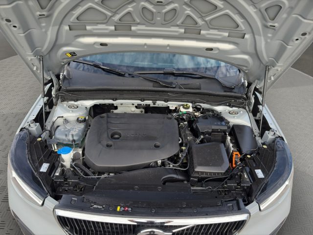 VOLVO XC40 usata, con Telecamera per parcheggio assistito
