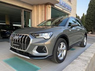 AUDI Q3 35 2.0 TDI S tronic Business Advanced COCKPIT