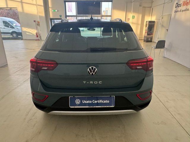 VOLKSWAGEN T-Roc usata, con Autoradio