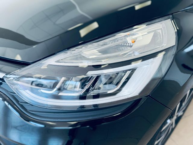 RENAULT Clio usata, con Boardcomputer