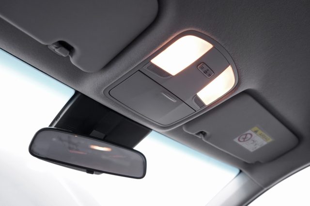 HYUNDAI Kona usata, con Bracciolo