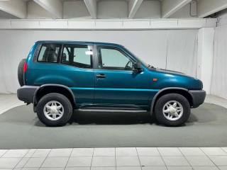 NISSAN Terrano II usata, con Sedile posteriore sdoppiato