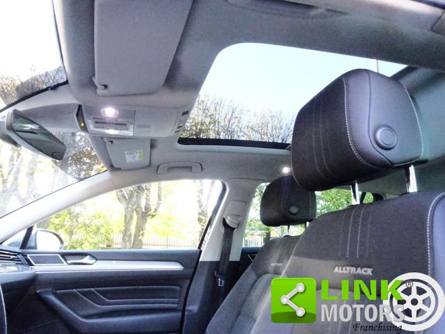 VOLKSWAGEN Passat Alltrack usata, con Volante in pelle
