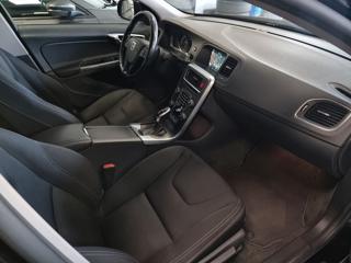 VOLVO V60 Cross Country usata, con Cruise Control