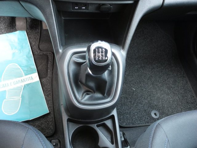 HYUNDAI i10 usata, con Volante multifunzione