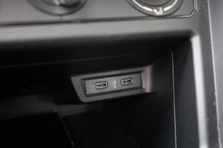 VOLKSWAGEN Taigo usata, con Luci diurne