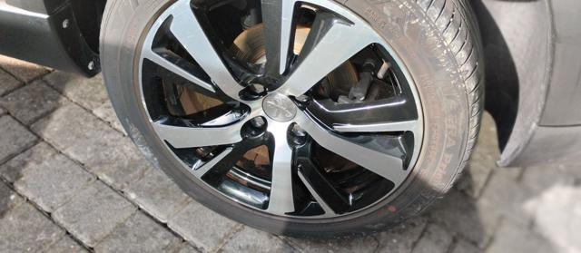 PEUGEOT 2008 usata, con Fendinebbia
