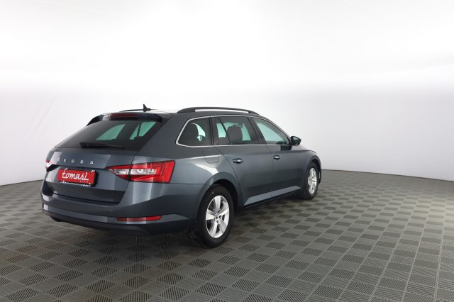 SKODA Superb usata 3