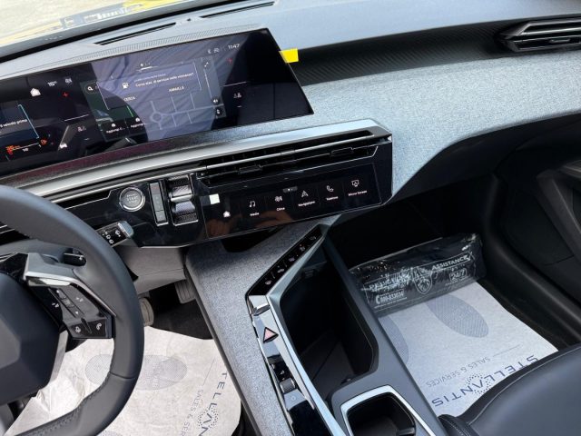 PEUGEOT 5008 usata, con Autoradio digitale