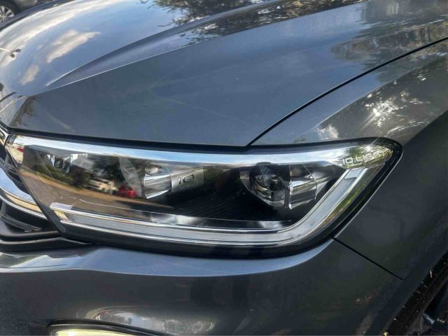 VOLKSWAGEN T-Roc usata, con Autoradio