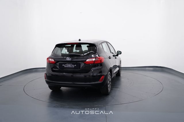 FORD Fiesta usata, con Autoradio