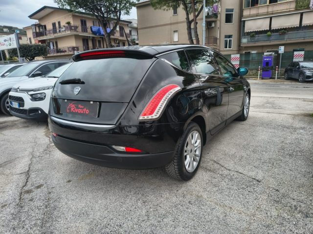 LANCIA Delta usata, con Fari Xenon