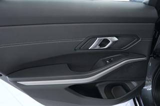 BMW 318 usata, con Specchietti laterali elettrici