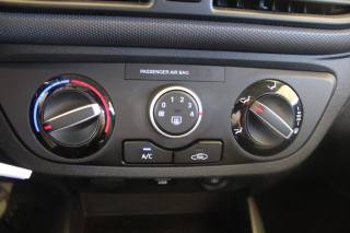 HYUNDAI i10 usata, con Frenata d