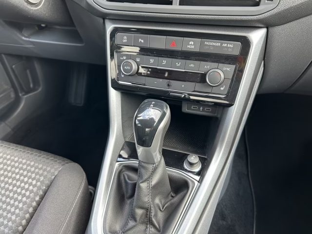 VOLKSWAGEN T-Cross usata, con Controllo trazione