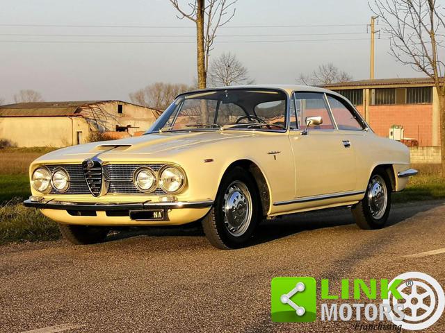 ALFA ROMEO 2600 usata, con Autoradio