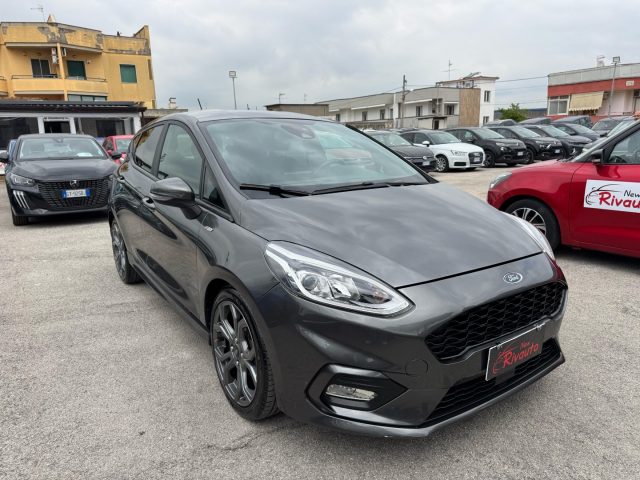 FORD Fiesta usata, con Autoradio