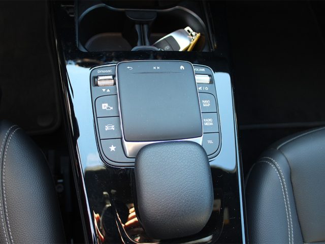 MERCEDES-BENZ A 180 usata, con Autoradio digitale