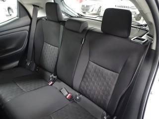 TOYOTA Yaris usata, con Sedile posteriore sdoppiato