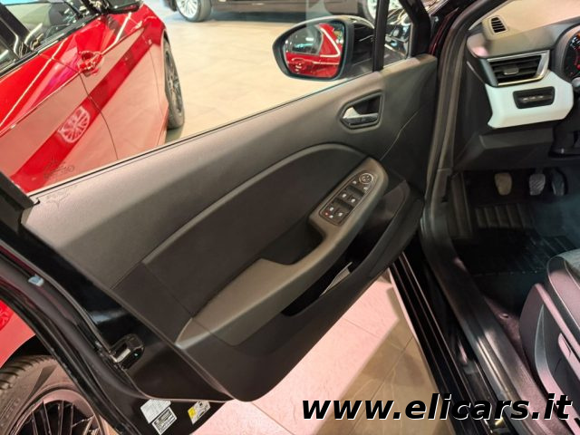 RENAULT Clio usata, con Touch screen