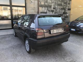 VOLKSWAGEN Golf usata, con Servosterzo