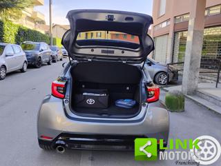 TOYOTA Yaris usata, con Vetri oscurati